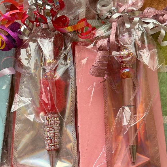 💐🩷💐 BLINGED OUT CUSTOM PEN AND NOTEPAD BUNDLE 💐🩷💐 - Picture 5 of 16